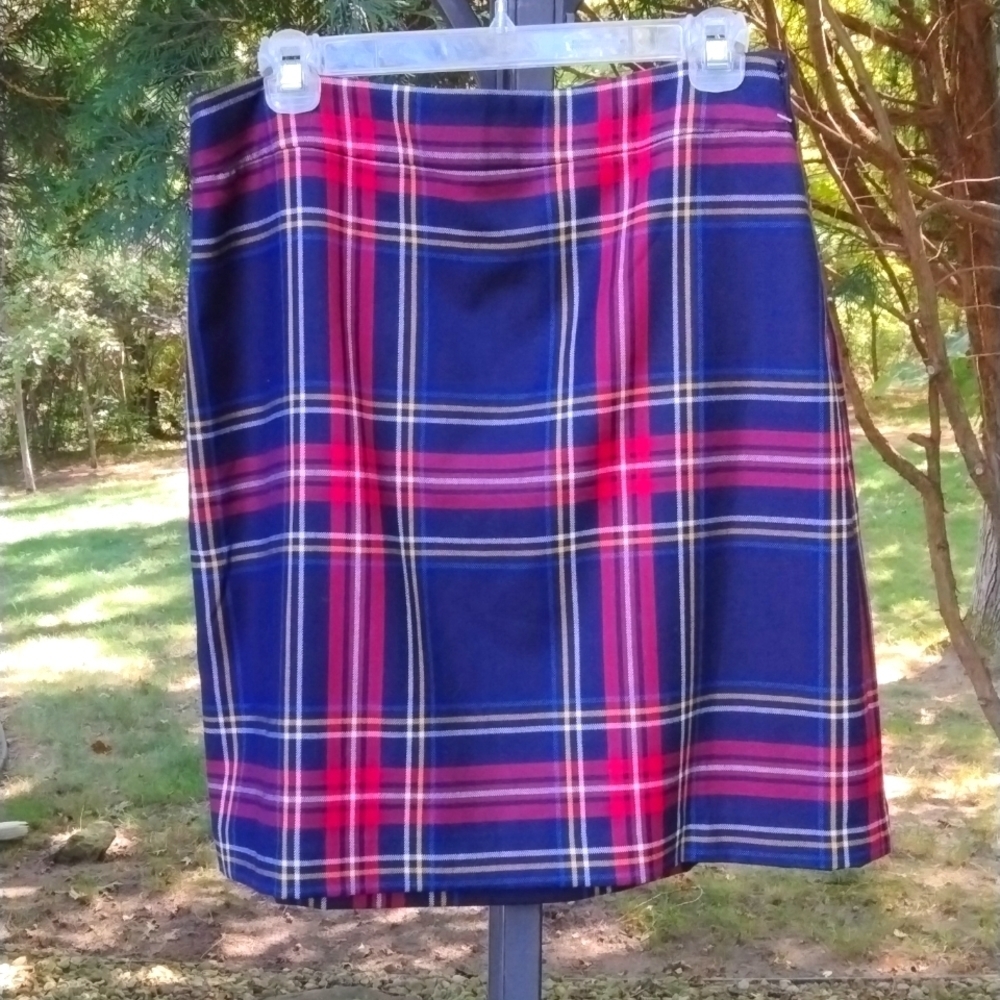 Talbots Tartan Plaid A-Line 40% wool, light weight,fully lined Skirt Size 8